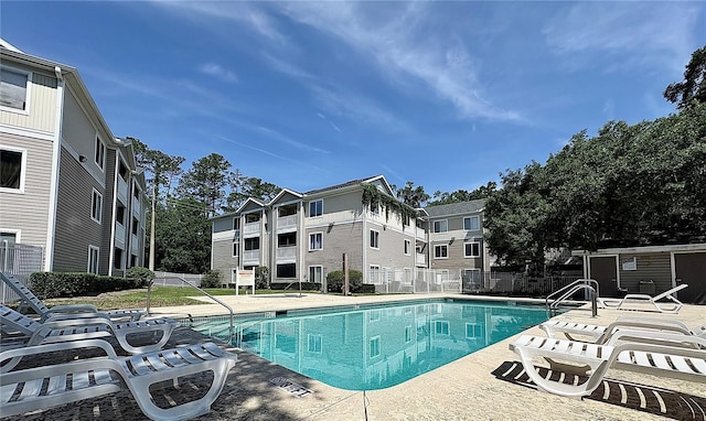 4000 SW 23rd St Unit 3-205, Gainesville, FL 32608 - view of community pool