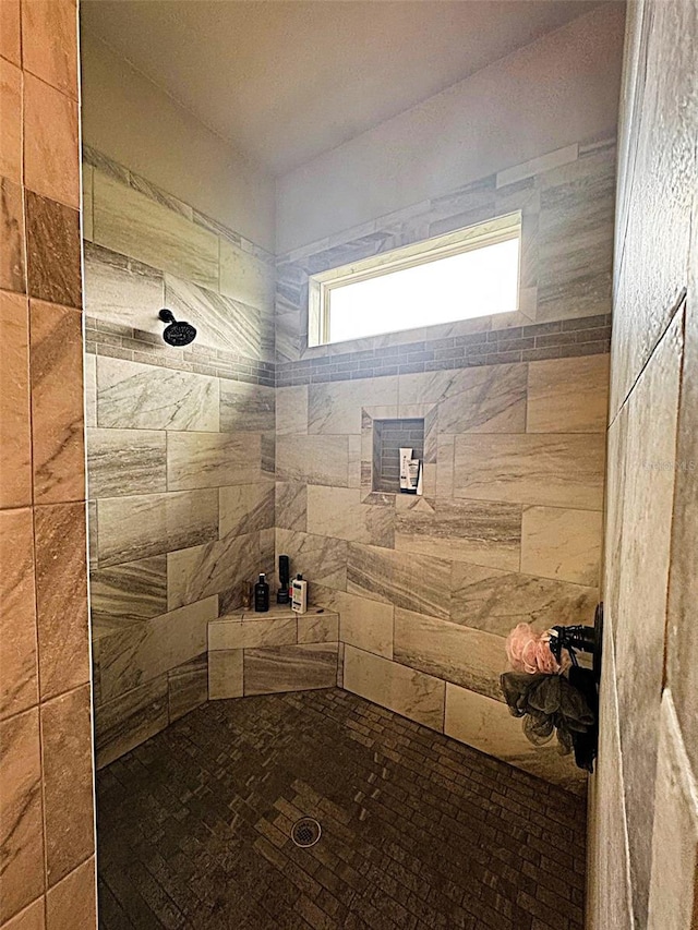 6180 SW 83rd Pl, Trenton, FL 32693 - full bath featuring tiled shower
