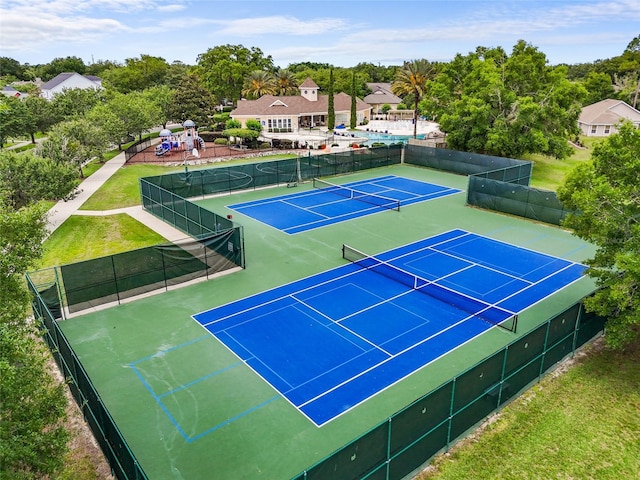 8360 SW 74th Pl, Gainesville, FL 32608 - view of tennis court