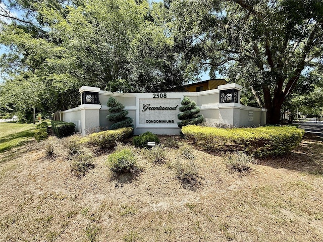 2058 SW 35th Pl Unit H47, Gainesville, FL 32608 - view of community sign