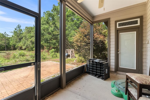 8877 SW 80th Ave, Gainesville, FL 32608 - sunroom featuring ceiling fan