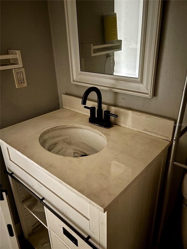 1700 SW 16th Ct Unit D25, Gainesville, FL 32608 - bathroom featuring vanity