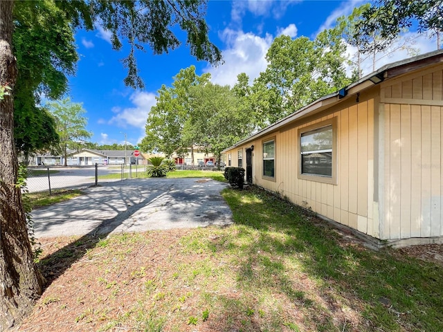 6226 SW 10th Pl, Gainesville, FL 32607 - view of yard