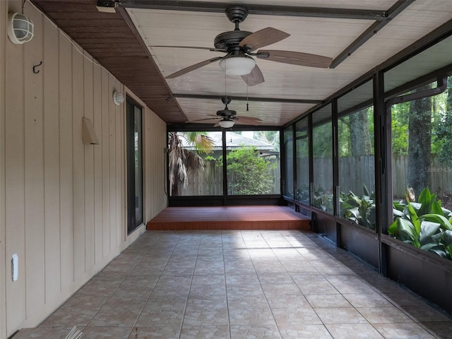 3703 NW 107th Ter, Gainesville, FL 32606 - unfurnished sunroom featuring a ceiling fan