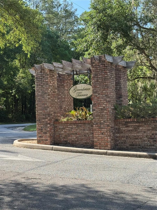1848 NW 34th St Unit 23, Gainesville, FL 32605 - view of community sign