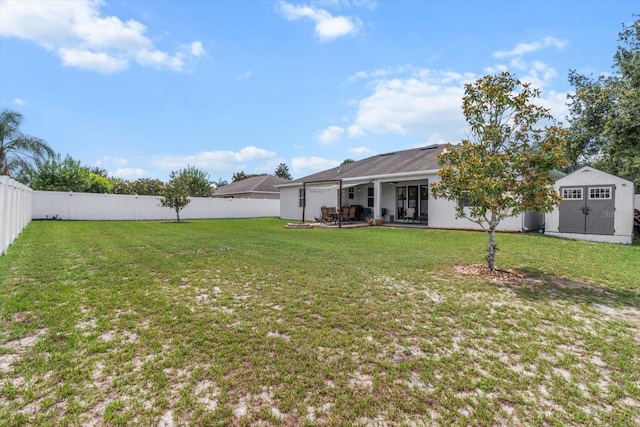 13365 Chesapeake Pl, Spring Hill, FL 34609 - view of yard featuring a patio