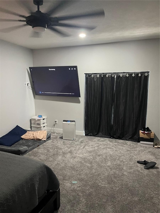 2518 Sunset Ln, Lutz, FL 33559 - bedroom featuring carpet flooring and ceiling fan