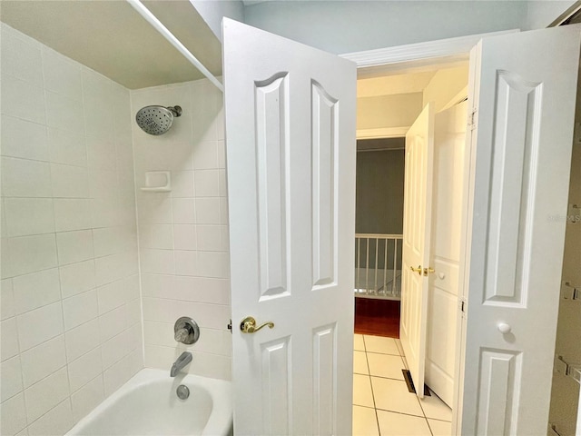 5510 NW 80th Ave, Gainesville, FL 32653 - full bath featuring tile patterned flooring and shower / bathtub combination