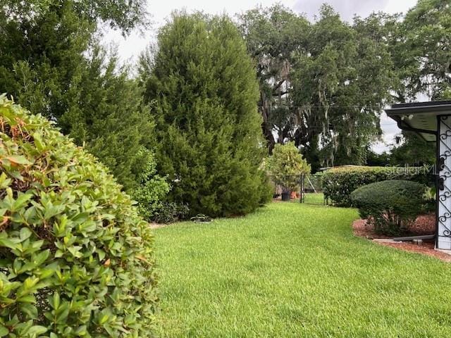 16431 NW US Highway 441, Alachua, FL 32615 - view of green lawn