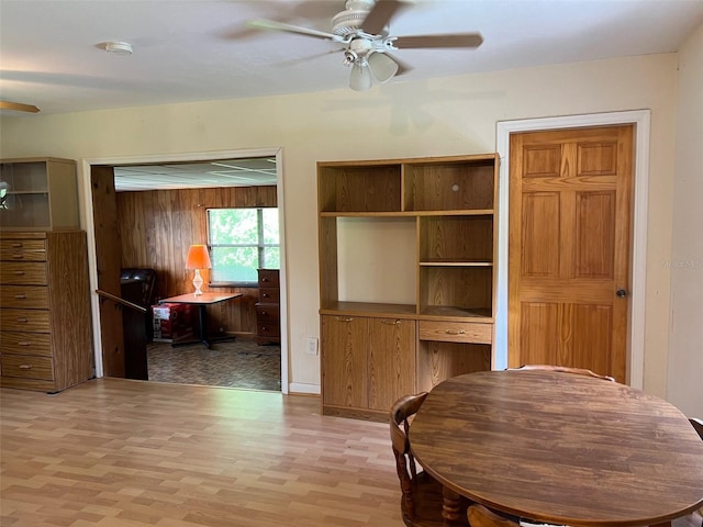 16431 NW US Highway 441, Alachua, FL 32615 - dining area with ceiling fan and light wood-style flooring