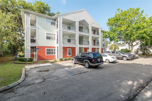 2360 SW Archer Rd Unit 204, Gainesville, FL 32608 - view of property with uncovered parking