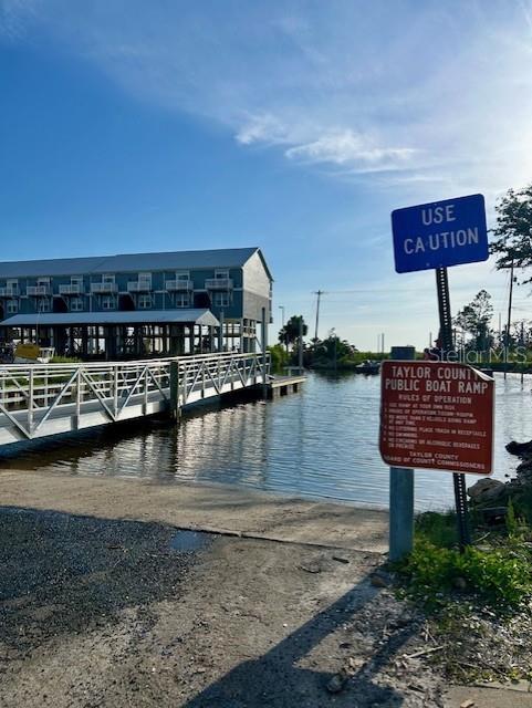 190 Tyler Ter, Perry, FL 32348