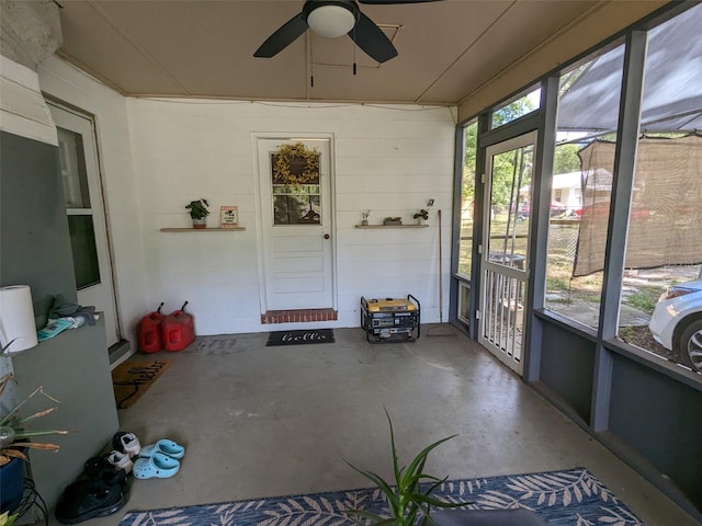 14230 SW 167th St, Archer, FL 32618 - sunroom featuring concrete floors and a ceiling fan