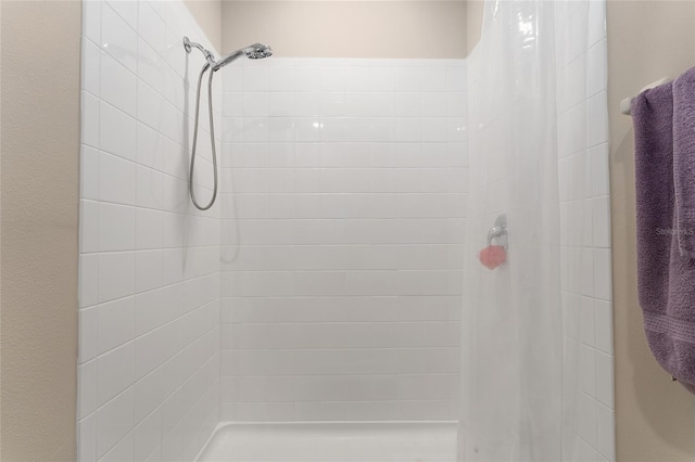8123 SW 57th Ct, Ocala, FL 34476 - full bathroom with tiled shower