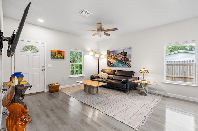 14214 NW 154th Pl, Alachua, FL 32615 - living area featuring a ceiling fan, wood finished floors, baseboards, and recessed lighting