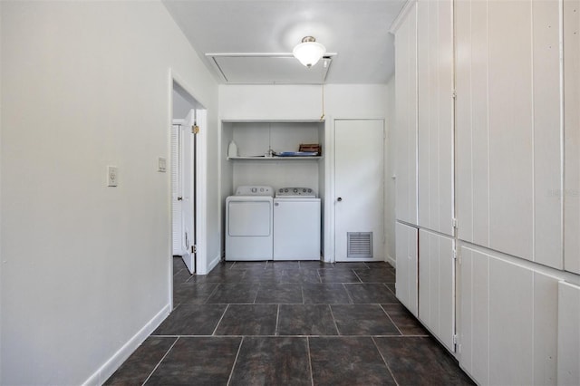 1404 NW 10th Ave, Gainesville, FL 32605 - laundry area featuring washing machine and clothes dryer and attic access