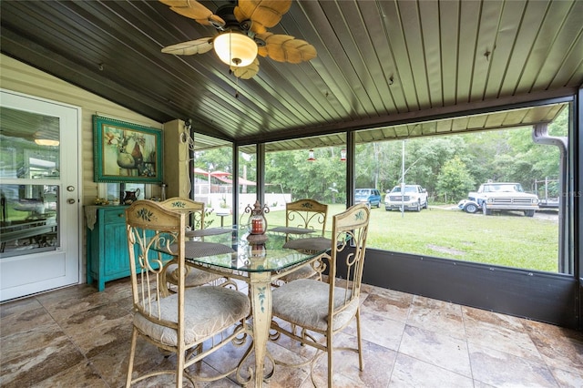 261 Ishie Ave, Bronson, FL 32621 - sunroom / solarium featuring lofted ceiling and ceiling fan