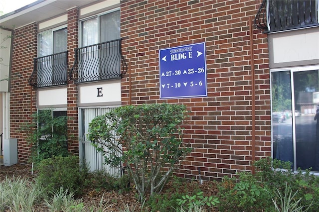 1700 SW 16th Ct Unit E30, Gainesville, FL 32608 - exterior view of brick siding