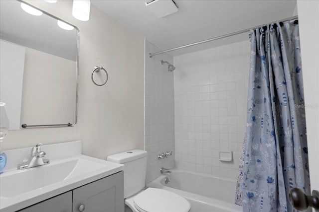 1700 SW 16th Ct Unit E30, Gainesville, FL 32608 - full bathroom with shower / tub combo and vanity