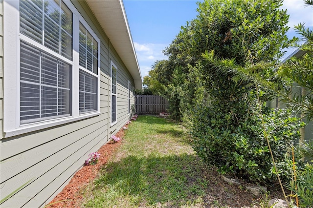 6033 NW 36th Dr, Gainesville, FL 32653 - view of yard