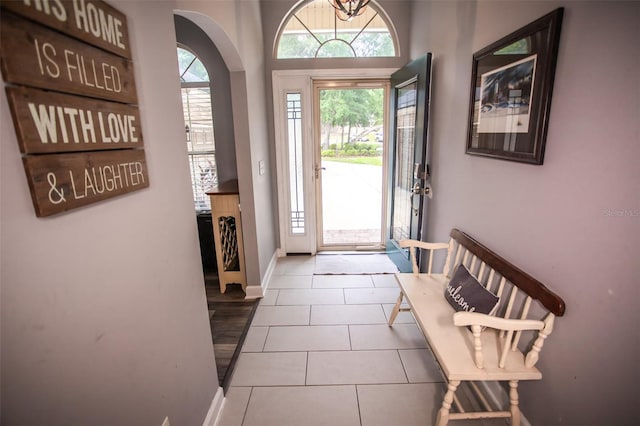 2361 Sandy Run Dr N, Middleburg, FL 32068 - foyer entrance featuring arched walkways and baseboards