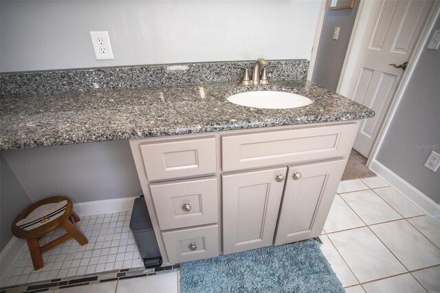 2361 Sandy Run Dr N, Middleburg, FL 32068 - bathroom featuring tile patterned floors and vanity