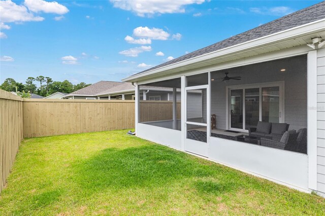 1425 SW 67th Dr, Gainesville, FL 32607 - fenced yard with a sunroom