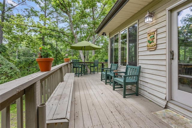 174 SW Meridian Ct, Fort White, FL 32038 - deck with outdoor dining area