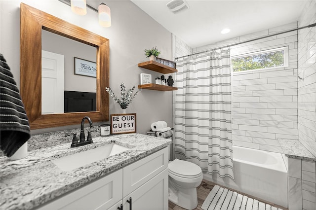 15591 NE 14th Pl, Williston, FL 32696 - bathroom with vanity and shower / tub combo with curtain