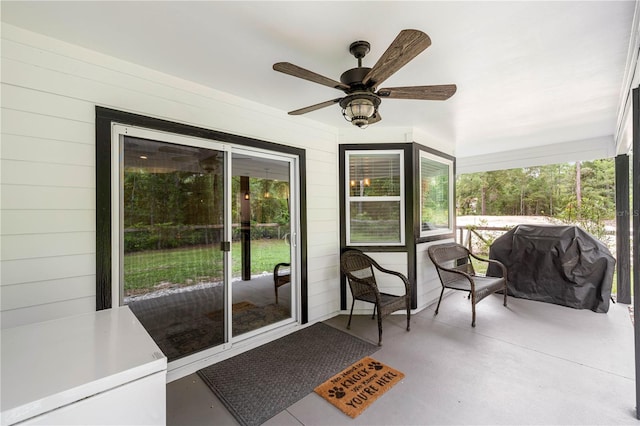 15591 NE 14th Pl, Williston, FL 32696 - sunroom / solarium featuring a ceiling fan