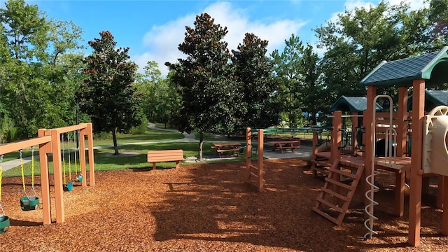 1011 Wetland Ridge Cir, Middleburg, FL 32068 - community play area with view of wooded area