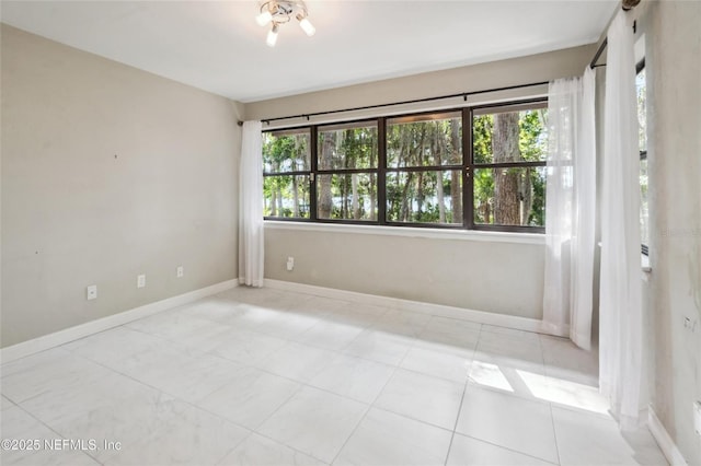 110 Cypress St, Hawthorne, FL 32640 - spare room featuring baseboards
