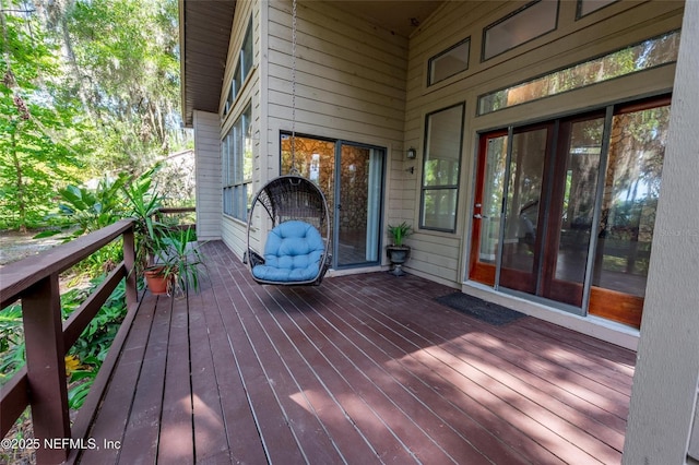 110 Cypress St, Hawthorne, FL 32640 - view of wooden deck