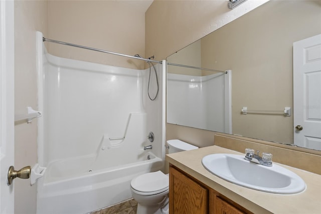3901 SW 20th Ave Unit 806, Gainesville, FL 32607 - full bath with vanity and  shower combination