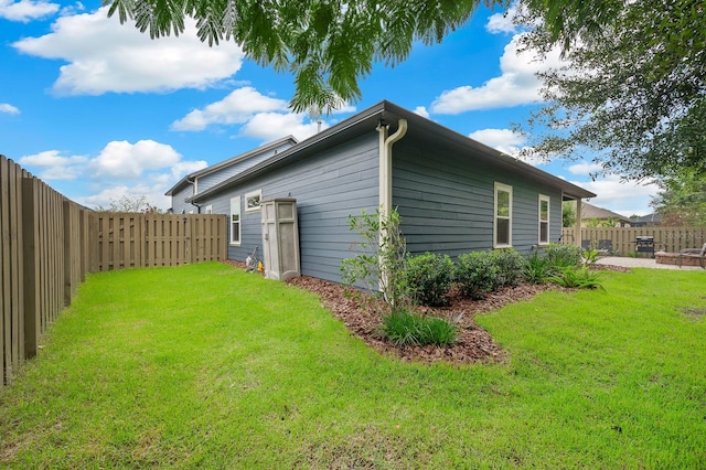 7827 SW 79th Dr, Gainesville, FL 32608 - view of side of home featuring a fenced backyard