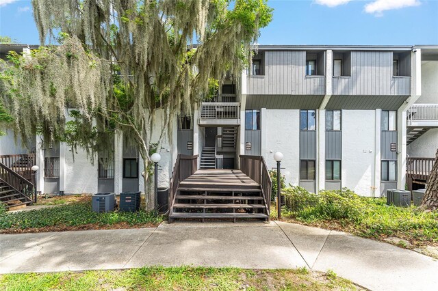 2838 SW 14th Dr, Gainesville, FL 32608 - photo 1