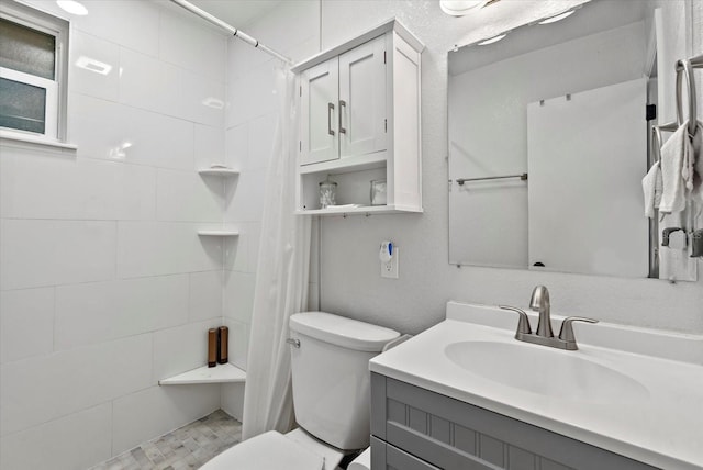 4444 5th Ave S, Saint Petersburg, FL 33711 - full bath featuring vanity and a tile shower
