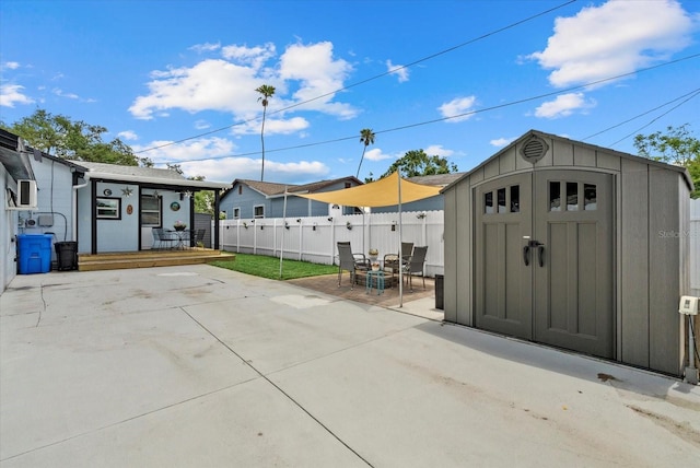 4444 5th Ave S, Saint Petersburg, FL 33711 - view of patio with a shed