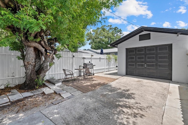 4444 5th Ave S, Saint Petersburg, FL 33711 - garage with driveway
