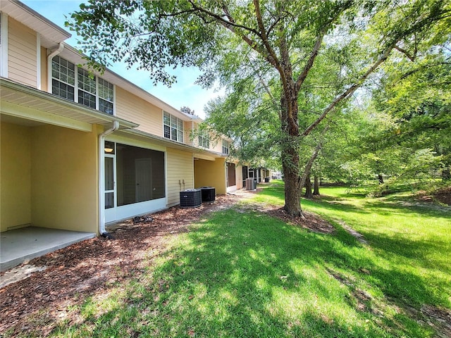 2508 SW 35th Pl Unit L-70, Gainesville, FL 32608 - view of grassy yard