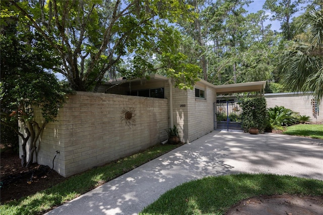 2010 NW 32nd Ter, Gainesville, FL 32605 - view of gate