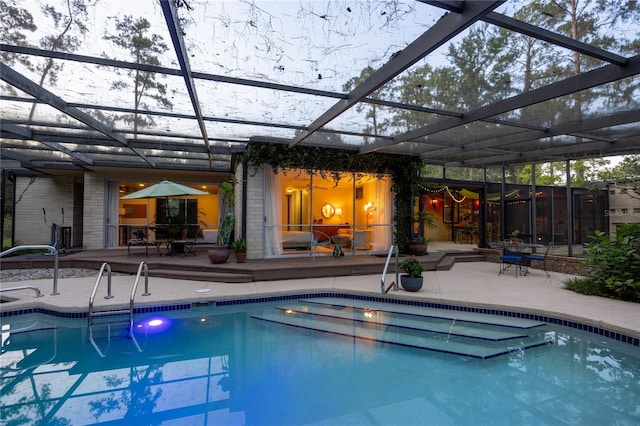 2010 NW 32nd Ter, Gainesville, FL 32605 - swimming pool with a patio area and a lanai