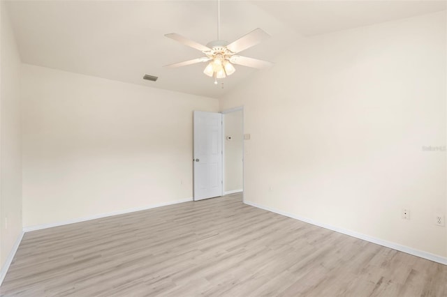 3846 NW 62nd Pl, Gainesville, FL 32653 - unfurnished room featuring light wood-style flooring, a ceiling fan, and vaulted ceiling