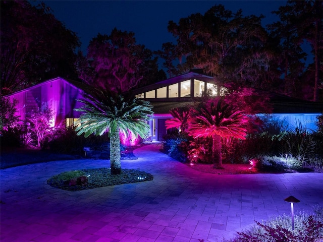 2261 NW 24th Ave, Gainesville, FL 32605 - view of front of house with curved driveway