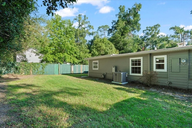 3404 NW 4th St, Gainesville, FL 32609 - view of yard