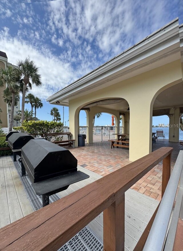 4750 Cove Cir Unit 502, Saint Petersburg, FL 33708 - photo 13