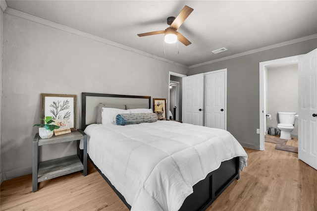 4923 SW Ichetucknee Ave, Fort White, FL 32038 - bedroom featuring light wood-style flooring, ornamental molding, ensuite bathroom, a ceiling fan, and a closet