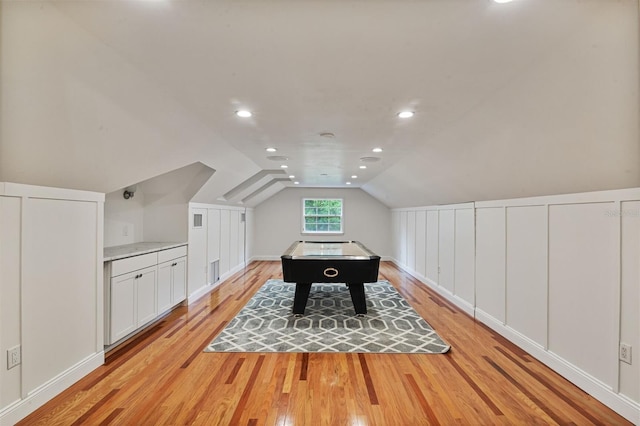 2506 SW 9th Dr, Gainesville, FL 32601 - rec room featuring light wood-style floors, lofted ceiling, and recessed lighting