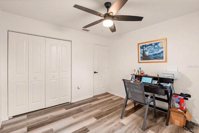 3292 NE 42nd Pl, Ocala, FL 34479 - office area featuring light wood-style floors and a ceiling fan