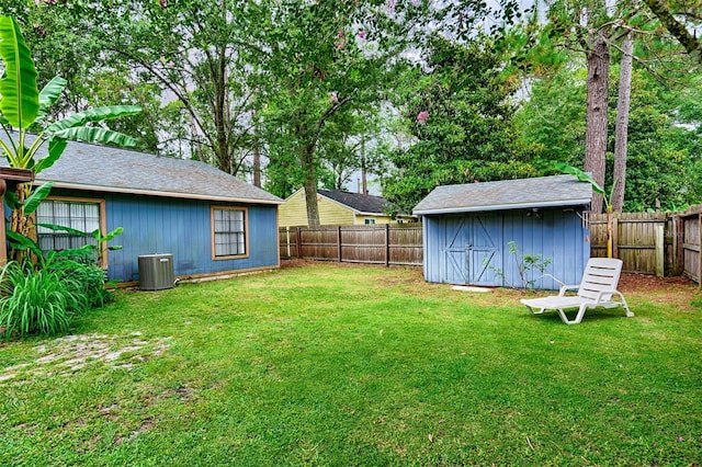 2510 NW 50th Pl, Gainesville, FL 32605 - fenced backyard featuring a storage unit